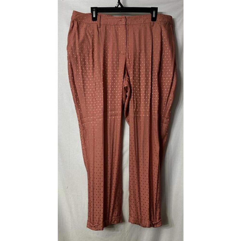 NWT Chicos The Ultimate Fit Womens Rayon Peach Cuffed Leg Ankle Pants Slacks 3